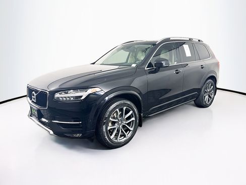 Used 2018 Volvo XC90 T6 Momentum w/ Convenience Package image 3