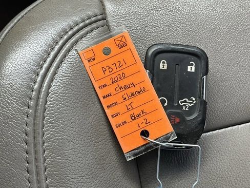 Used 2020 Chevrolet Silverado 1500 LT w/ Texas Edition image 31