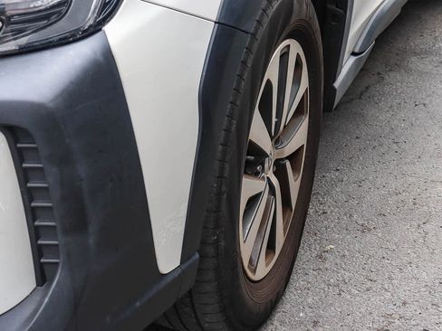 Used 2023 Subaru Outback Premium w/ Popular Package #1 image 4