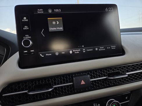 Used 2024 Honda HR-V EX-L image 11
