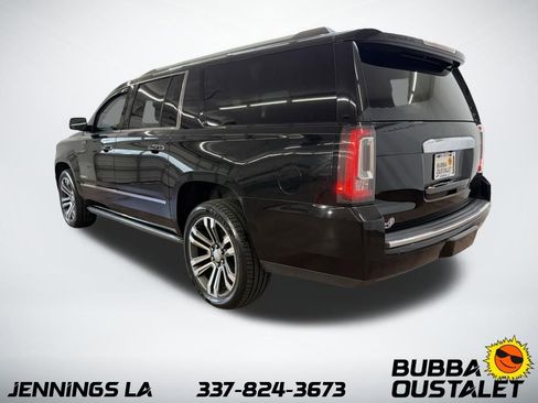 Used 2019 GMC Yukon XL Denali w/ Denali Ultimate Package AWD/4WD image 3