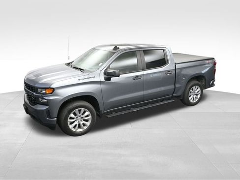 Used 2020 Chevrolet Silverado 1500 Custom w/ Custom Value Package image 18