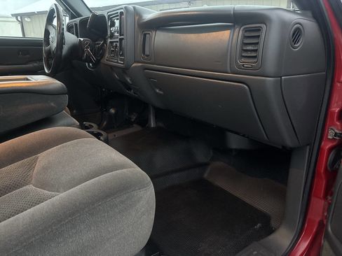 Used 2005 Chevrolet Silverado 2500 LS w/ Heavy-Duty Power Package image 19