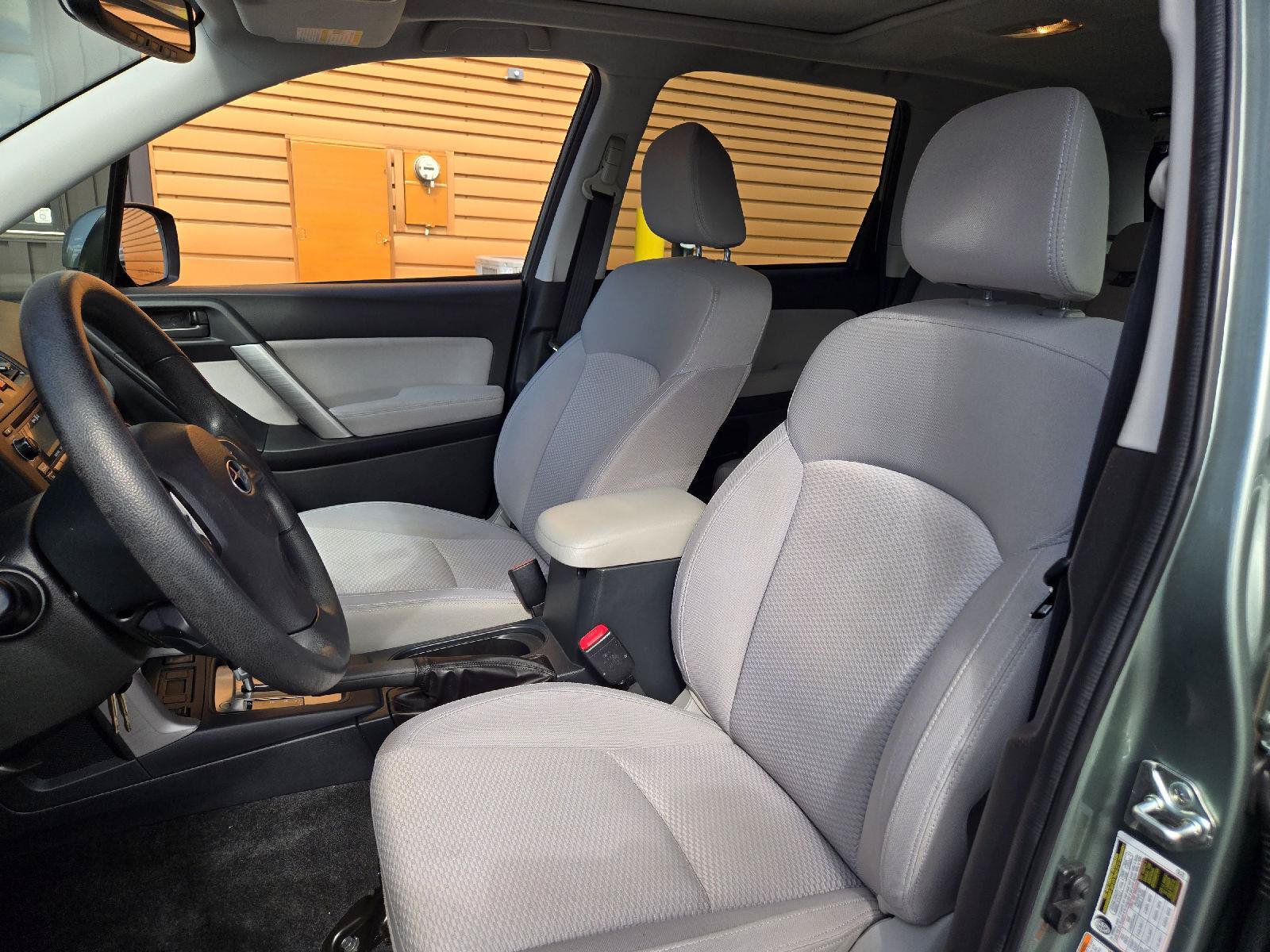 Used 2015 Subaru Forester 2.5i Premium w/ Popular Package #2 AWD/4WD image 10