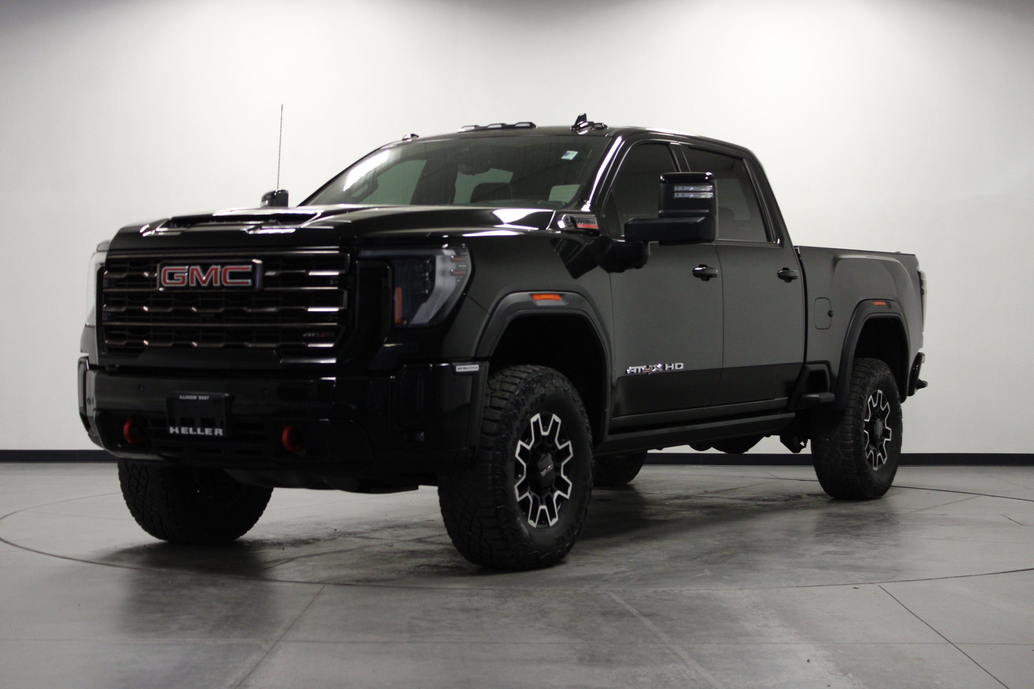 Used 2025 GMC Sierra 2500 AT4X AWD/4WD image 8