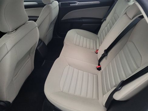 Used 2018 Ford Fusion S image 18