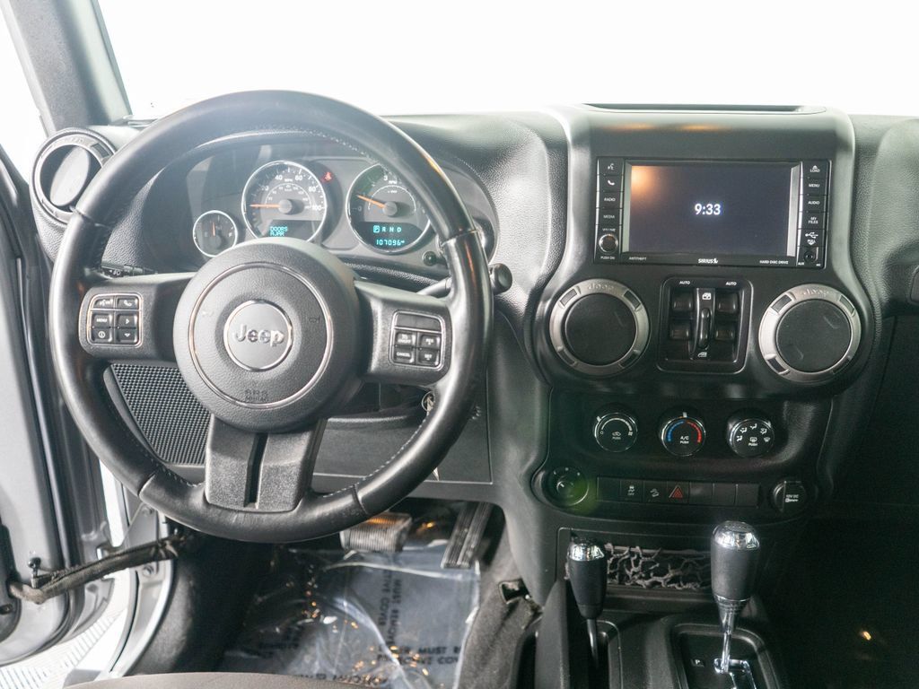 Used 2017 Jeep Wrangler Unlimited Sport w/ Quick Order Package 24S AWD/4WD image 12