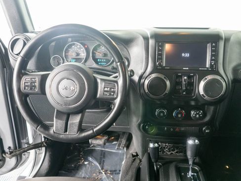 Used 2017 Jeep Wrangler Unlimited Sport w/ Quick Order Package 24S AWD/4WD image 12