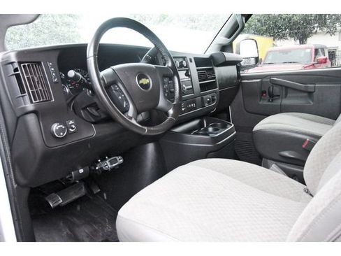 Used 2021 Chevrolet Express 2500 Extended w/ Driver Convenience Package RWD image 9