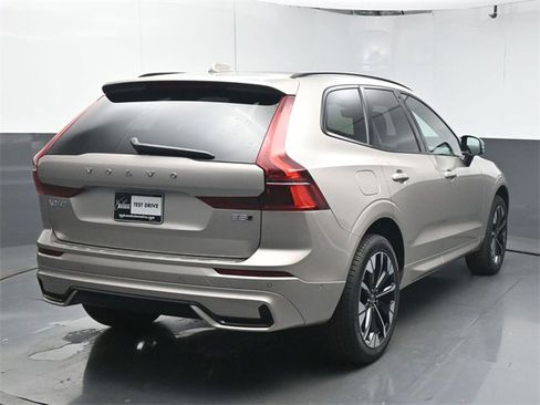 Used 2026 Volvo XC60 B5 Plus w/ Protection Package Premier image 7