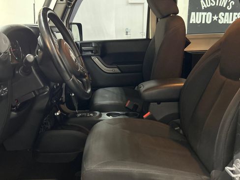 Used 2015 Jeep Wrangler Sport AWD/4WD image 8