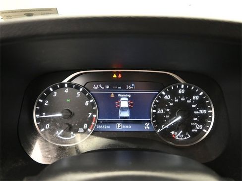 Used 2022 Nissan Frontier SV w/ Technology Package image 13