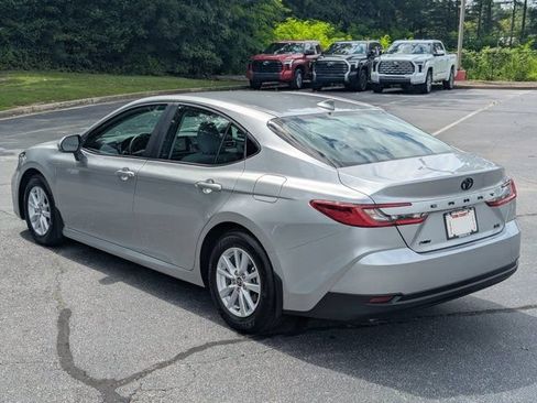 Used 2026 Toyota Camry LE FWD image 5