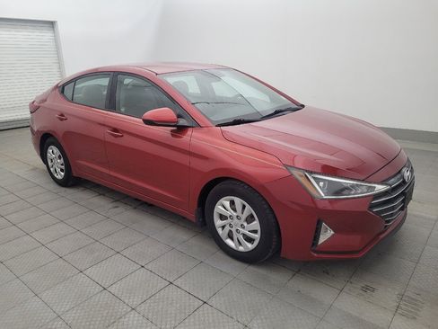 Used 2019 Hyundai Elantra SE FWD image 11