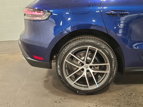 New 2026 Porsche Macan image 36