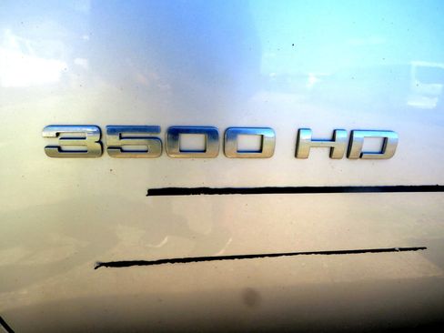 Used 2013 Chevrolet Silverado 3500 LT image 27