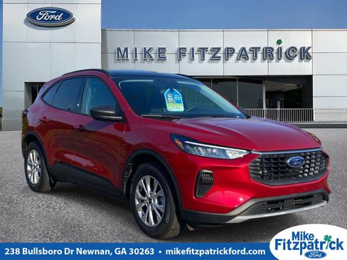 Used 2025 Ford Escape Active w/ Tech Pack #1 FWD image 1