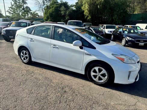 Used 2012 Toyota Prius Two FWD image 9