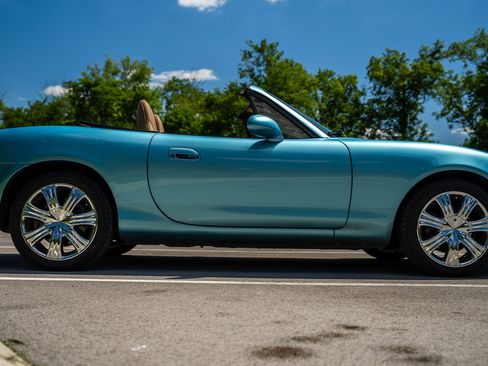 Used 2001 MAZDA MX-5 Miata RWD image 22