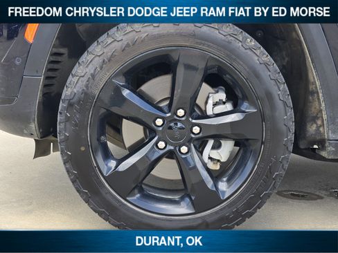 Used 2024 Jeep Grand Cherokee L Limited w/ Luxury Tech Group II RWD image 7