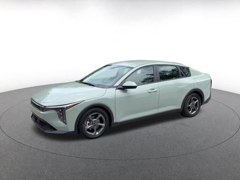 Used 2025 Kia K4 FWD image 8