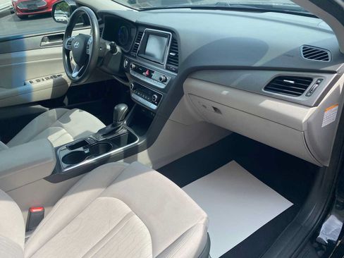 Used 2019 Hyundai Sonata SE FWD image 24