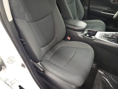 Certified 2020 Toyota RAV4 LE image 37