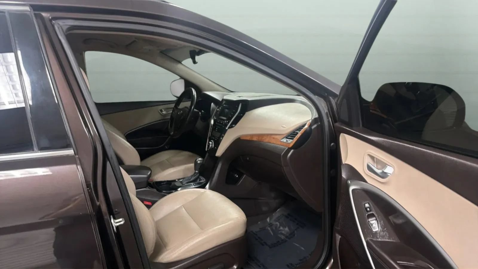 Used 2016 Hyundai Santa Fe Limited AWD/4WD image 22