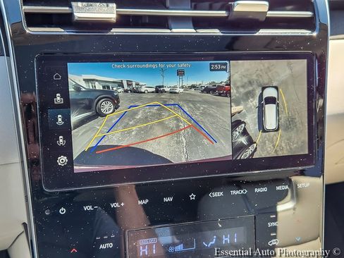 Used 2023 Hyundai Tucson Limited w/ Cargo Package FWD image 14