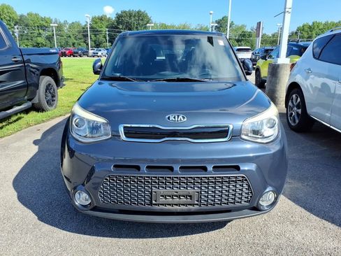 Used 2014 Kia Soul ! w/ Sun & Sound Package FWD image 2