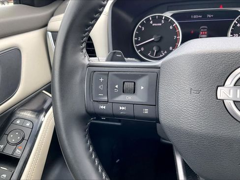 Used 2025 Nissan Rogue SV AWD/4WD image 23