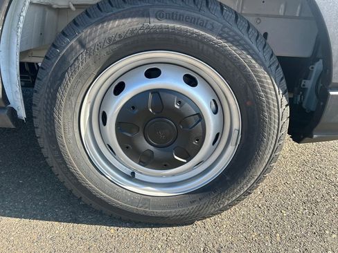 New 2025 Ford Transit 250 148 Medium Roof w/ Load Area Protection Package RWD image 29