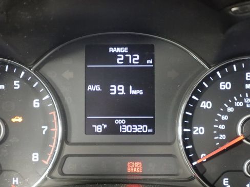 Used 2018 Kia Forte LX FWD image 30
