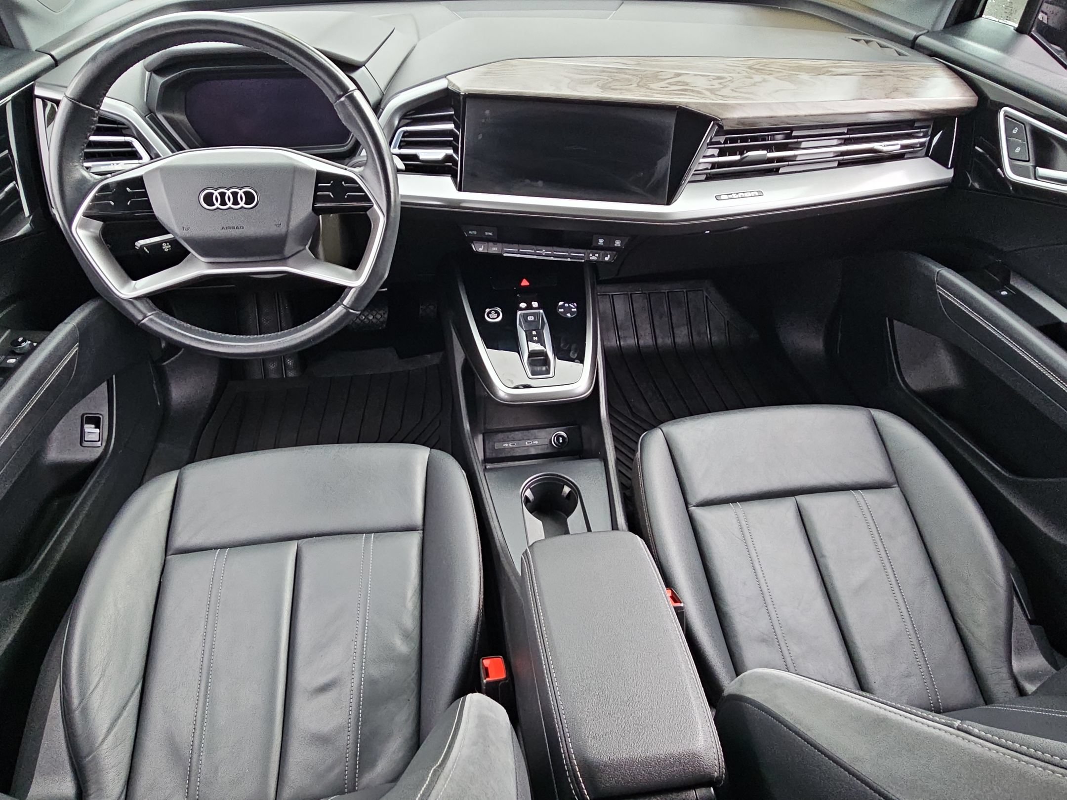 Used 2023 Audi Q4 e-tron Premium AWD/4WD image 22
