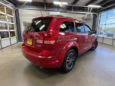 Used 2018 Dodge Journey SE FWD image 5