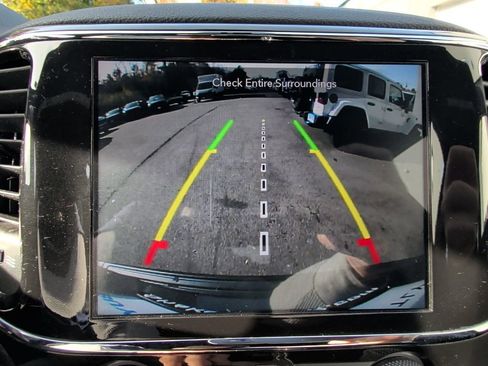 Certified 2021 Jeep Grand Cherokee Laredo X image 22