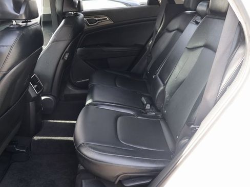 Used 2023 Kia Sportage SX image 13