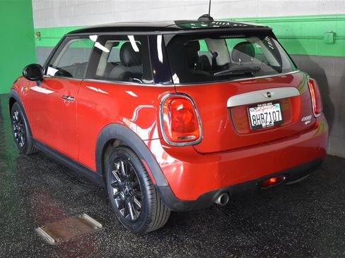 Used 2014 MINI Cooper 2-Door Hardtop image 10