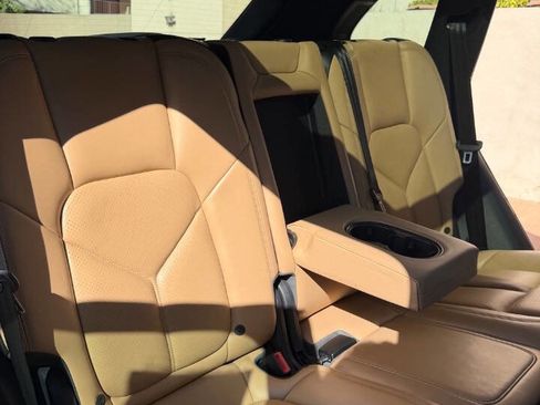 Used 2017 Porsche Cayenne S Platinum w/ Premium Package (PJW) image 17