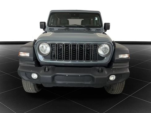 Used 2024 Jeep Wrangler Sport S image 8