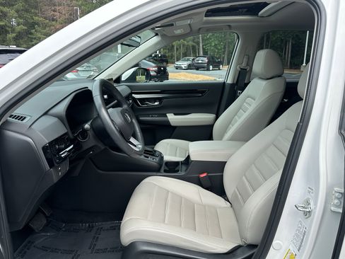 Used 2024 Honda CR-V EX-L image 16