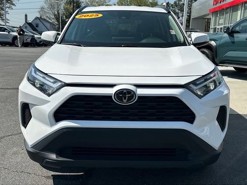 Used 2025 Toyota RAV4 XLE image 8