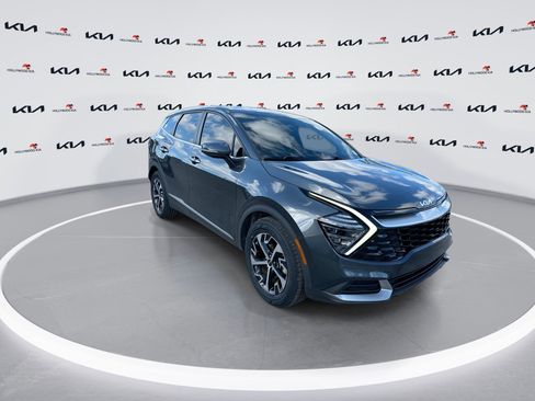 Certified 2024 Kia Sportage EX FWD image 2