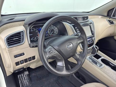 Used 2020 Nissan Murano SV image 11