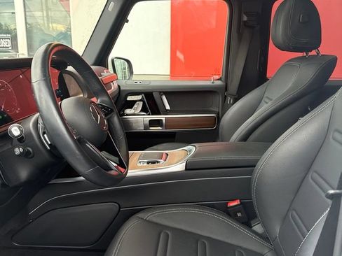 Used 2025 Mercedes-Benz G 550 image 12