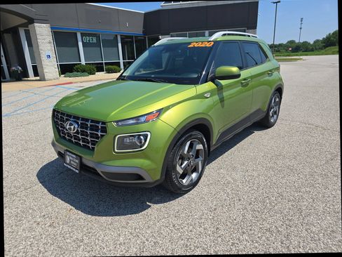 Used 2020 Hyundai Venue SEL w/ Convenience + Premium Package FWD image 8