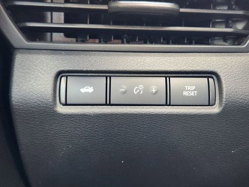 Used 2025 Nissan Altima 2.5 SR FWD image 22