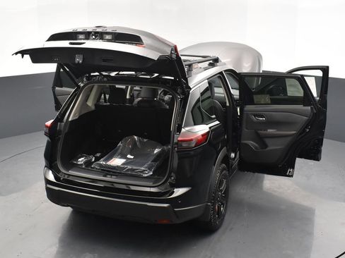 New 2026 Nissan Rogue SV image 34