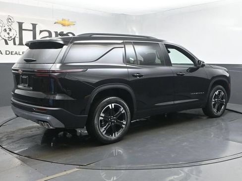 New 2027 Chevrolet Traverse LT w/ Sun and Wheel Package FWD image 29