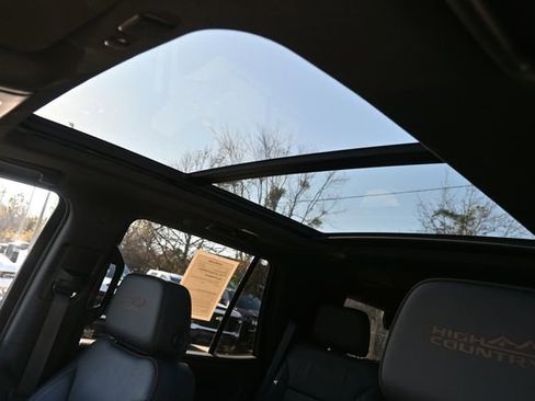 Used 2024 Chevrolet Tahoe High Country w/ Premium Package image 20